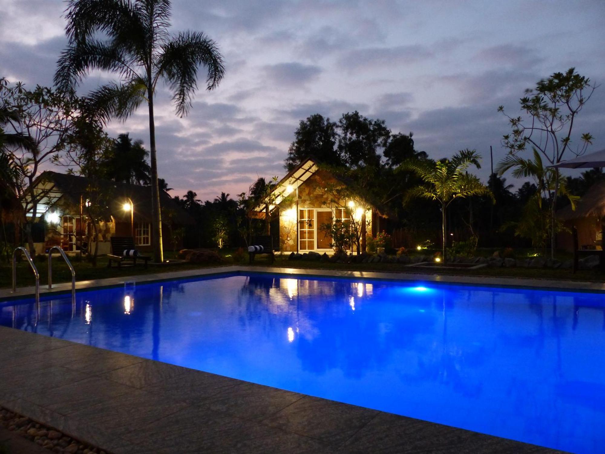 Coco Village Hotel 池劳 外观 照片